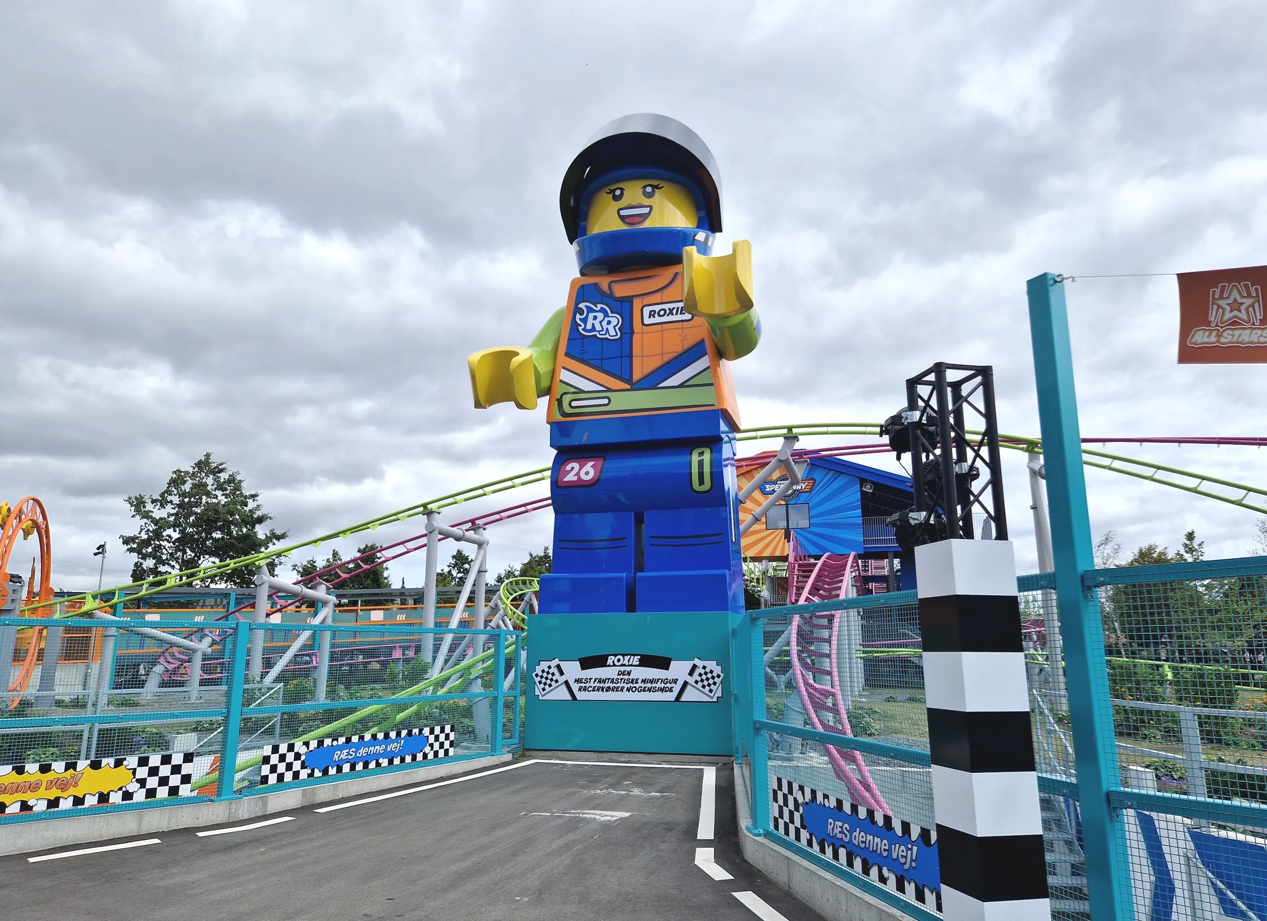 Minifigure Speedway